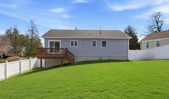 29 Calumet Ave, Johnston, RI 02919