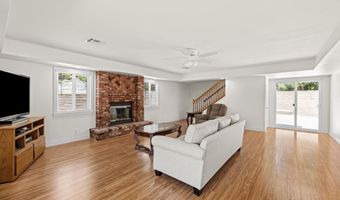 27540 Freetown Ln, Agoura Hills, CA 91301