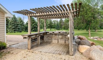 3700 11th Pl NE, Austin, MN 55912