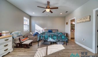 2105 Hillcrest St, Carlsbad, NM 88220
