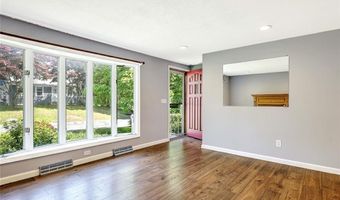 135 Foote St, Barrington, RI 02806