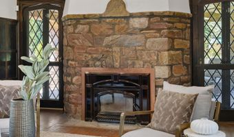 1952 CANTERBURY Rd, Abington, PA 19001