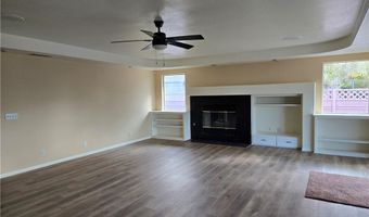 19345 Oneida Rd, Apple Valley, CA 92307