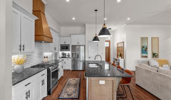 331 Newport Ln, Benton, LA 71006