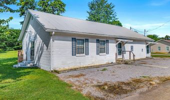 1027 Moore St, Athens, TN 37303