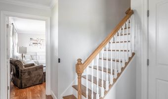 123 Lasalle Dr, Bangor, ME 04401