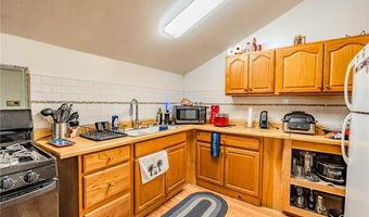 460 Hammet Rd, Coventry, RI 02816