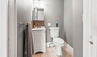 82 Main St, Blackstone, MA 01504