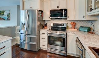 4101 Donald Dr, Madison, WI 53704