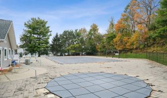 22 Morgan Ct, Bedminster, NJ 07921