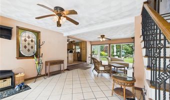 163 Winterberry Rd, Narragansett, RI 02874