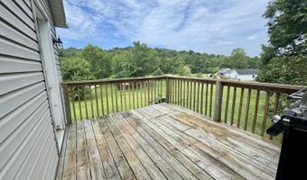 8005 Stonecastle, Athens, OH 45701