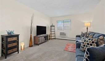 132 Hoffman Ave 207, Cranston, RI 02920