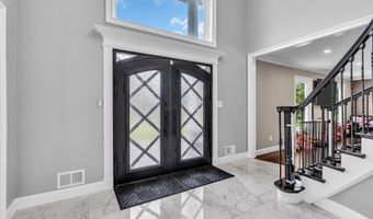 20 Regency Way, Manalapan, NJ 07726