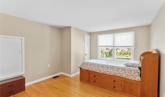 100 Rollingwood St, Amherst, NY 14221