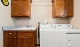 6050 N FRENCH Rd, Appleton, WI 54913
