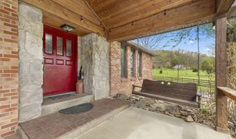 74 Muncy Ln, Ashland, KY 41102