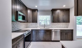 9808 BRIXTON Ln, Bethesda, MD 20817
