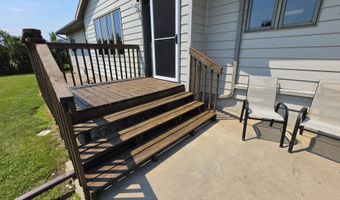 12867 E Pleasant Valley Dr, Aberdeen, SD 57401