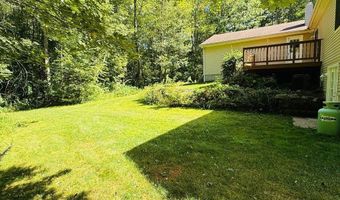 330 Root Rd, Barre, MA 01005