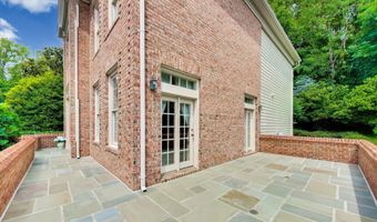 8011 SUMMER MILL Ct, Bethesda, MD 20817