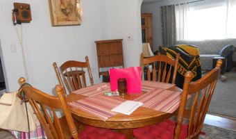 402 N College St, Albany, MO 64402