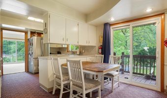821 Cliffside Dr, Akron, OH 44313