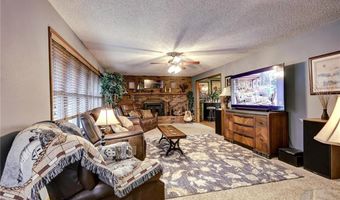 3050 Gaineswood Ave, Baxter Springs, KS 66713