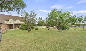 1305 Laurence Dr, Heath, TX 75032