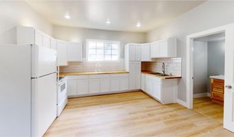 624 E Hawthorne St, Albert Lea, MN 56007