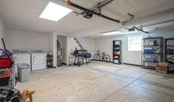 5902 Oak Ln, Anderson, IN 46013