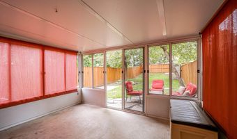 706 W GLEBE Rd, Alexandria, VA 22305