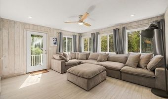 2 Boulder Rd, Bourne, MA 02532