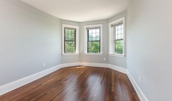 394 Riverway 12, Boston, MA 02115