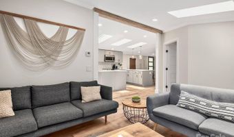 2 Shady Oak Ln, Arden, NC 28704