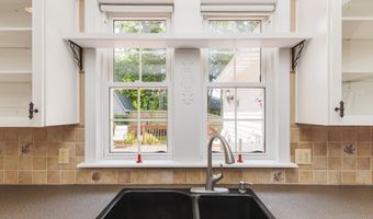 2110 Dena Dr, Anderson, IN 46017