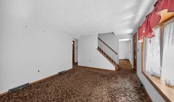 1 Ridgeway Ave, Billerica, MA 01821