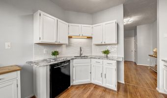 44136 SHADY GLEN Ter, Ashburn, VA 20147