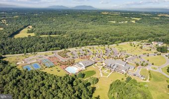 102 PHOEBE Ct, Lake Frederick, VA 22630