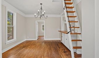 920 High St, Baldwin City, KS 66006