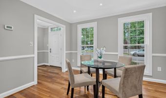 4714 8TH St S, Arlington, VA 22204