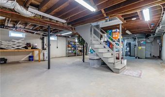 170 Pilgrim Pkwy, Warwick, RI 02888