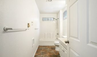 625 W M St, Springfield, OR 97477