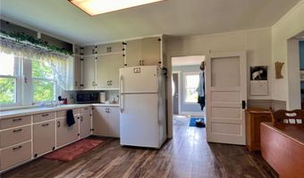 919 Genes Rd SE, Alexandria, MN 56308