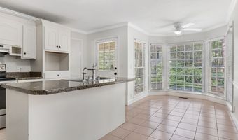 2420 E Alberson Dr, Albany, GA 31721