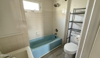 3 Hayes Pl, Amsterdam, NY 12010