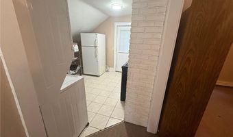 27 Matteson St, Coventry, RI 02816