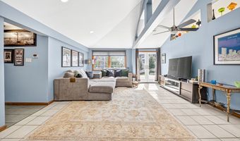 13 Mulcahy Ln, Billerica, MA 01821