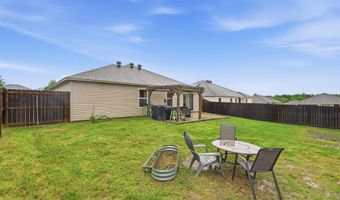 5056 Red Fox Trl, Bauxite, AR 72011