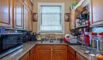 531 Fernwood Dr, Akron, OH 44320